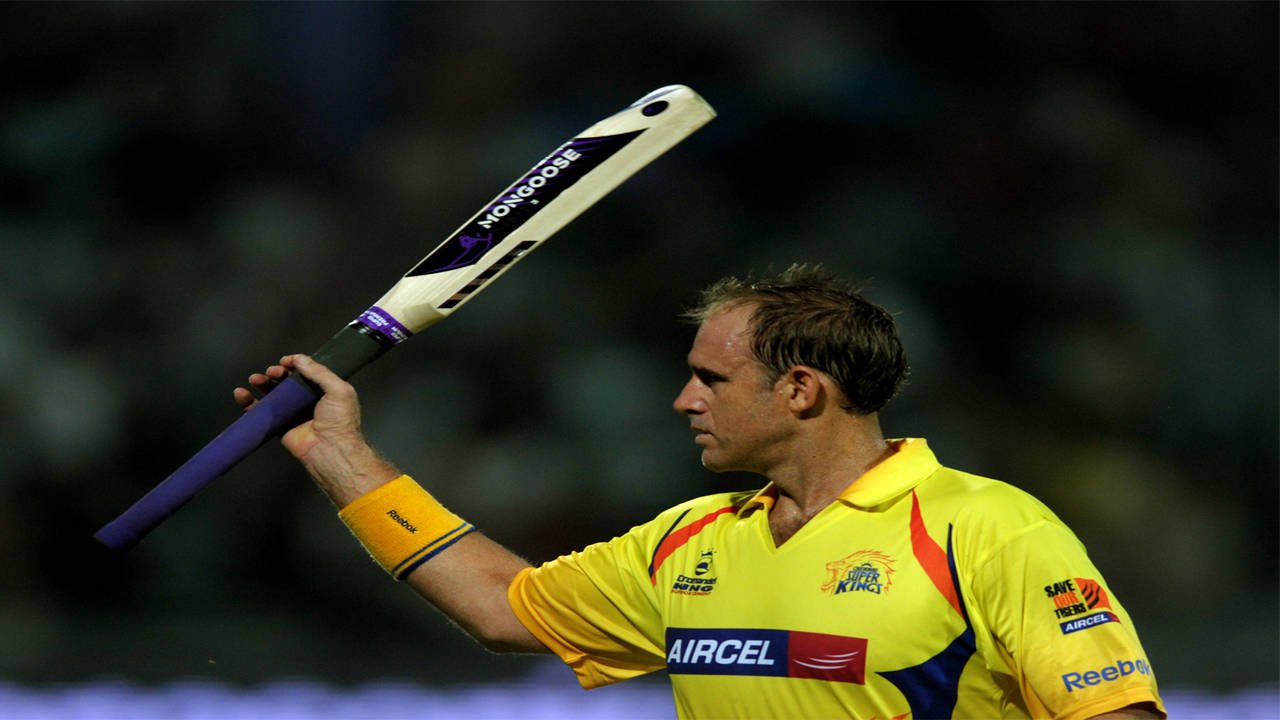 Mathew hayden at ipl match with mangoose bat